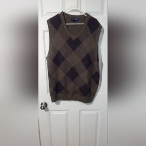 Roundtree & Yorke Brown  Wool Blend Sweater Vest